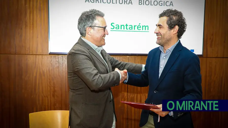 Protocolo para promoção da agricultura biológica no concelho de Santarém Protocolo para promoção da agricultura biológica no concelho de Santarém