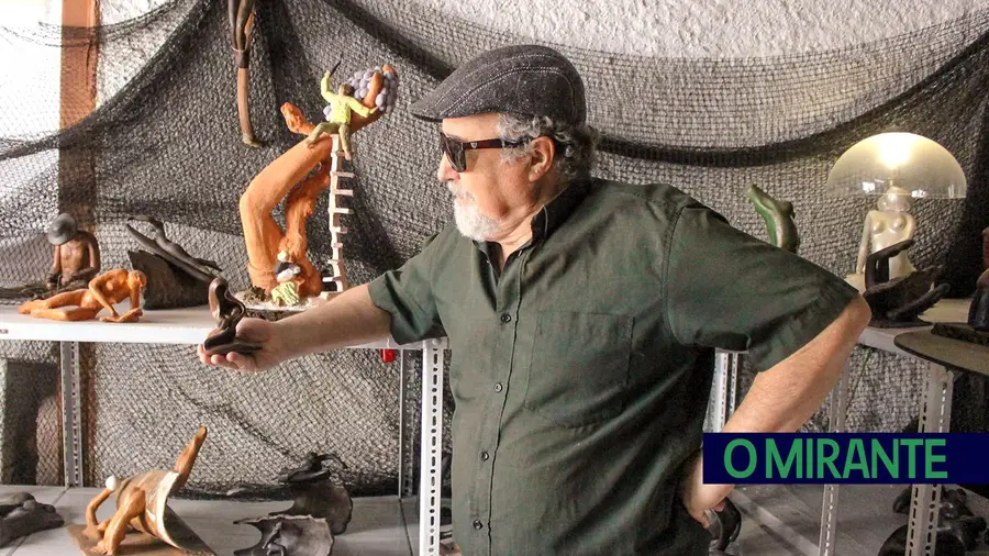 Carlos Nazareth considera-se um artista expressionista Carlos Nazareth considera-se um artista expressionista
