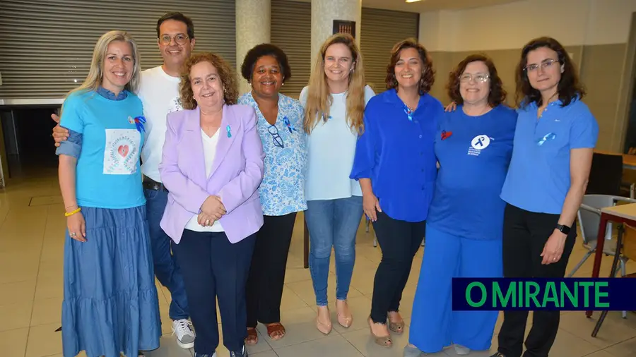 Educar as crianças à palmada e puxão de orelhas é “acto abusivo” e “retrógrado” Educar as crianças à palmada e puxão de orelhas é “acto abusivo” e “retrógrado”
