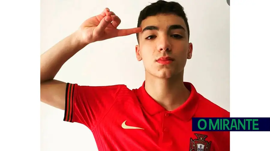 Ex-jogadores do CPCD convocados para a selecção nacional Ex-jogadores do CPCD convocados para a selecção nacional