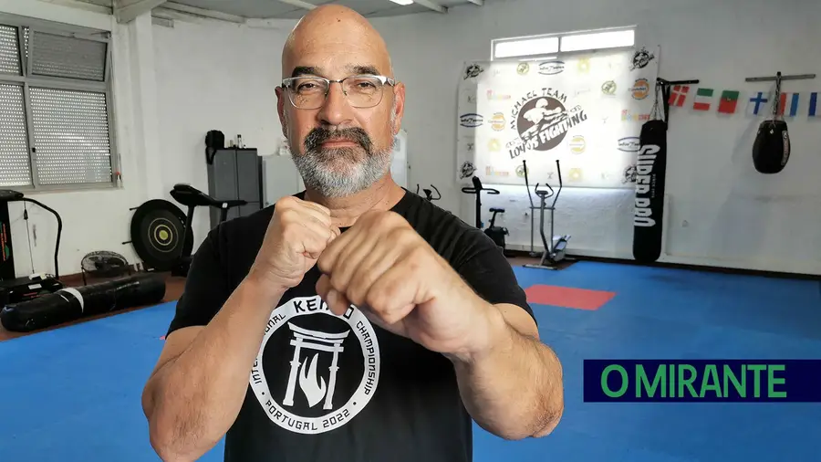 O professor de informática que se apaixonou pelas artes marciais