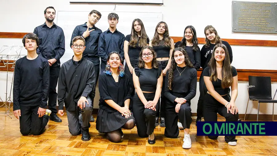 Coro de câmara do Conservatório Regional Silva Marques subiu ao palco em Alhandra