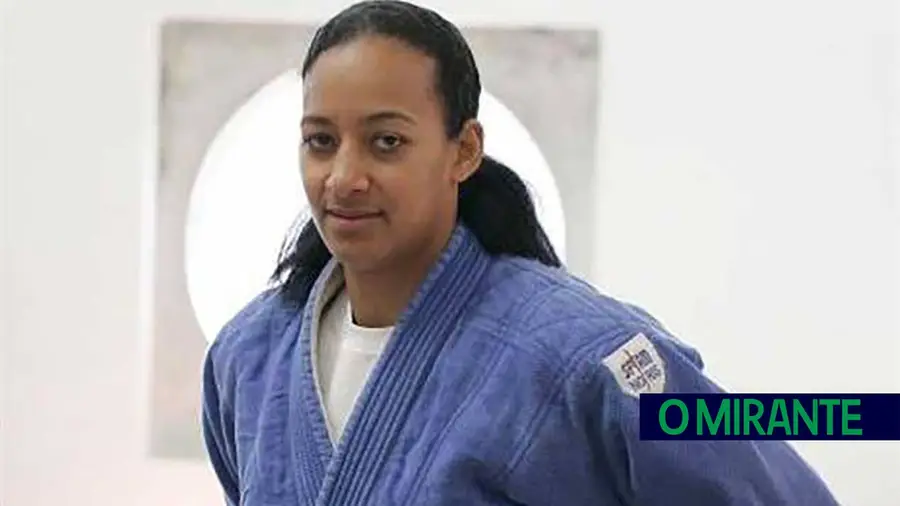 Susana Feitor e Yahima Ramirez em acção de formação da Associação de Judo de Santarém Susana Feitor e Yahima Ramirez em acção de formação da Associação de Judo de Santarém