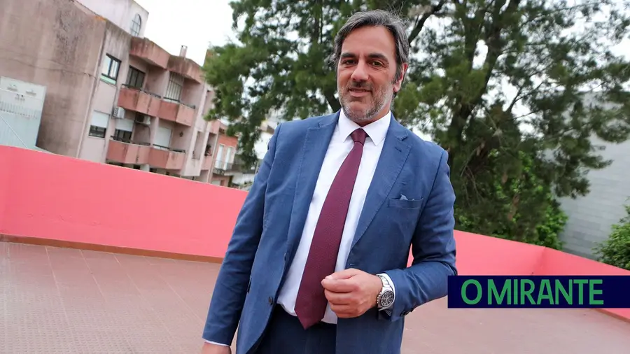 Novo presidente dos Bombeiros Torrejanos quer abrir as portas do quartel à comunidade Novo presidente dos Bombeiros Torrejanos quer abrir as portas do quartel à comunidade