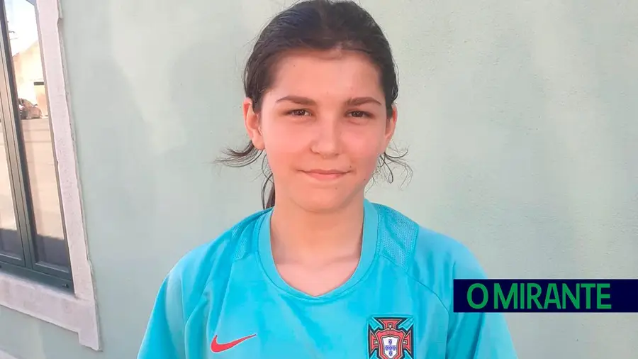 Inês Oliveira nos trabalhos da selecção de futsal sub-15