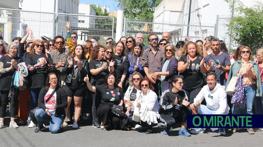 Docentes em greve concentram-se esta sexta-feira em Vila Franca de Xira Docentes em greve concentram-se esta sexta-feira em Vila Franca de Xira