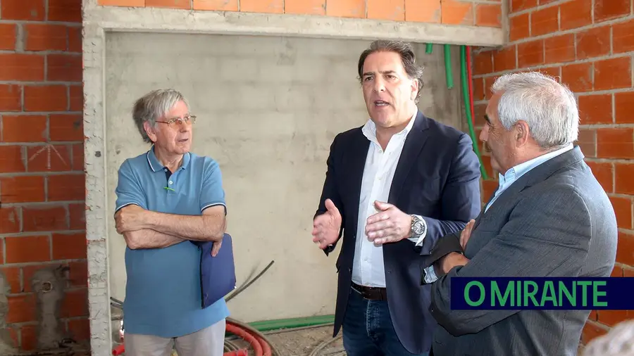 Obras no complexo social da Casa dos Beirões paradas por falta de dinheiro Obras no complexo social da Casa dos Beirões paradas por falta de dinheiro
