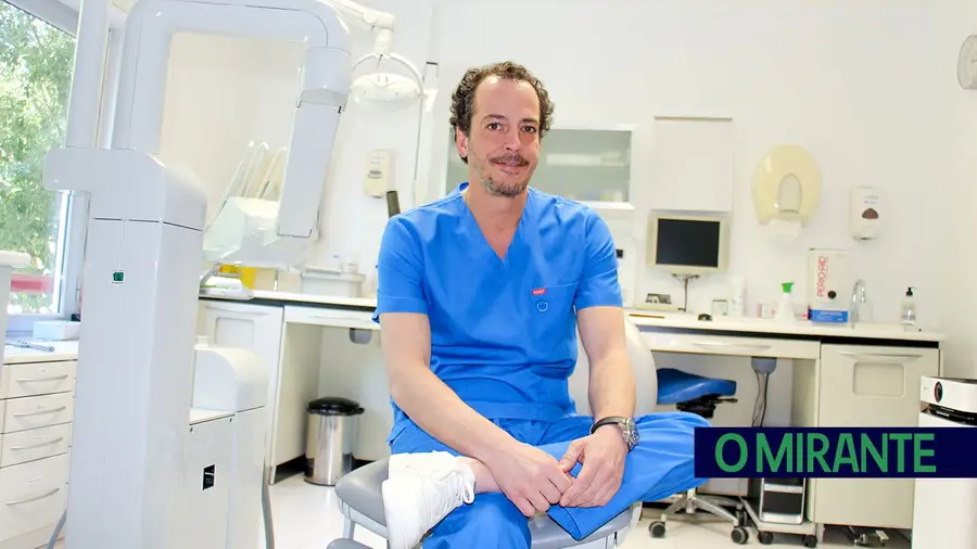 Gonçalo Sanches: a nossa boca é como um carro de luxo e o sorriso é uma arma Gonçalo Sanches: a nossa boca é como um carro de luxo e o sorriso é uma arma