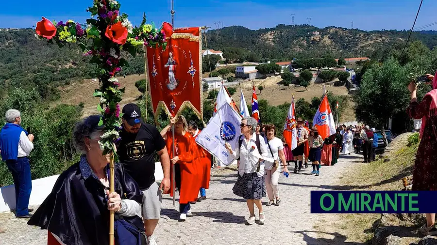 Na Ascensão em Vila Franca de Xira benzeram-se os campos e pediu-se saúde Na Ascensão em Vila Franca de Xira benzeram-se os campos e pediu-se saúde