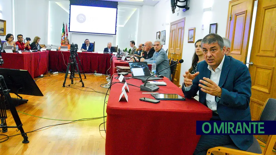 PCP promete luta cerrada contra alargamento da ferrovia em VFX PCP promete luta cerrada contra alargamento da ferrovia em VFX