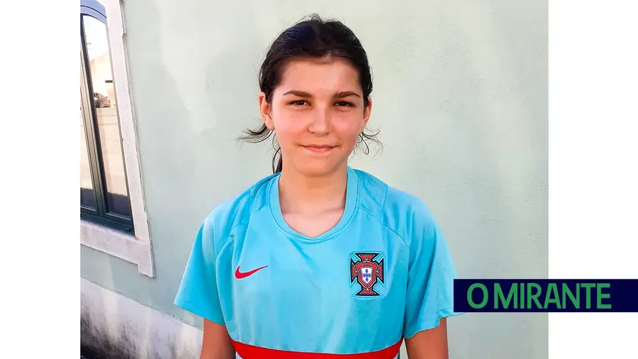 Inês Oliveira nos trabalhos da selecção de futsal sub-15