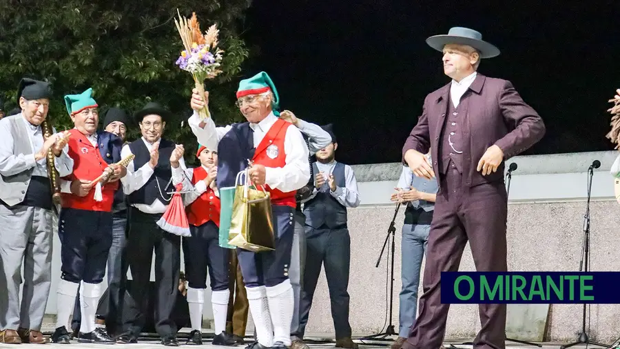 Rancho da Casa do Povo de Salvaterra comemora aniversário com discurso emotivos e homenagem a António Carlos