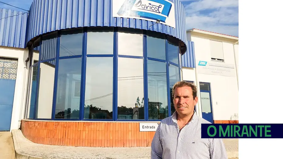 Davicol fabrica e instala caixilharia em alumínio e está apta a emitir etiquetas Classe A+ Davicol fabrica e instala caixilharia em alumínio e está apta a emitir etiquetas Classe A+