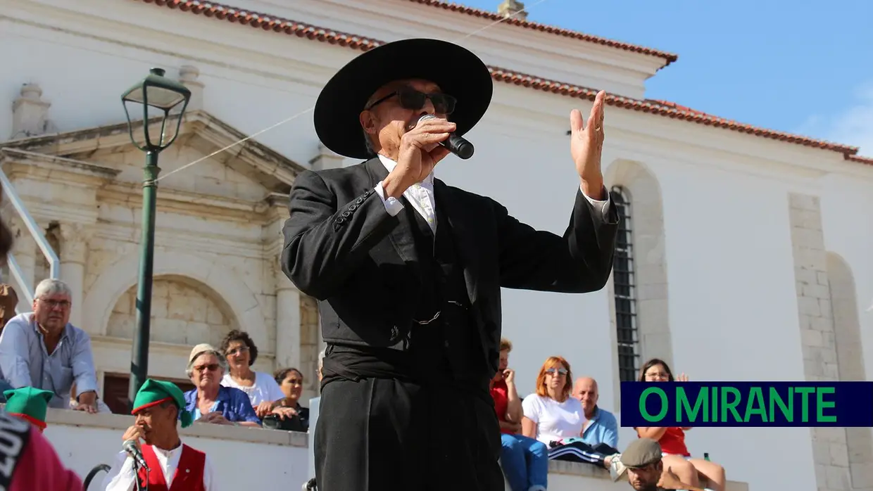 Feira de Maio arrancou com muita música, dança e largada de toiros