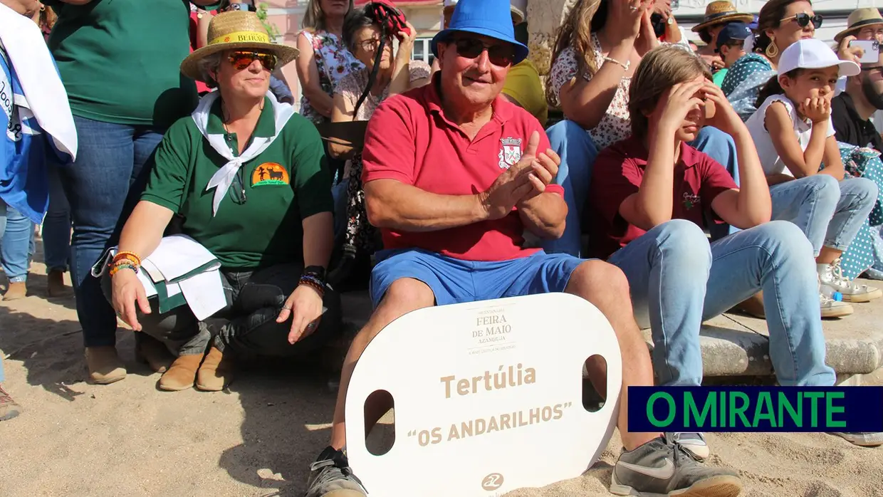 Feira de Maio arrancou com muita música, dança e largada de toiros