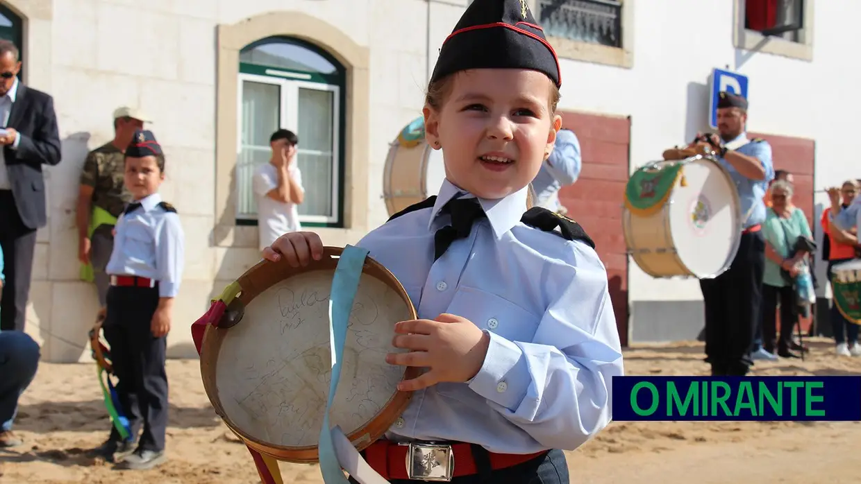 Feira de Maio arrancou com muita música, dança e largada de toiros