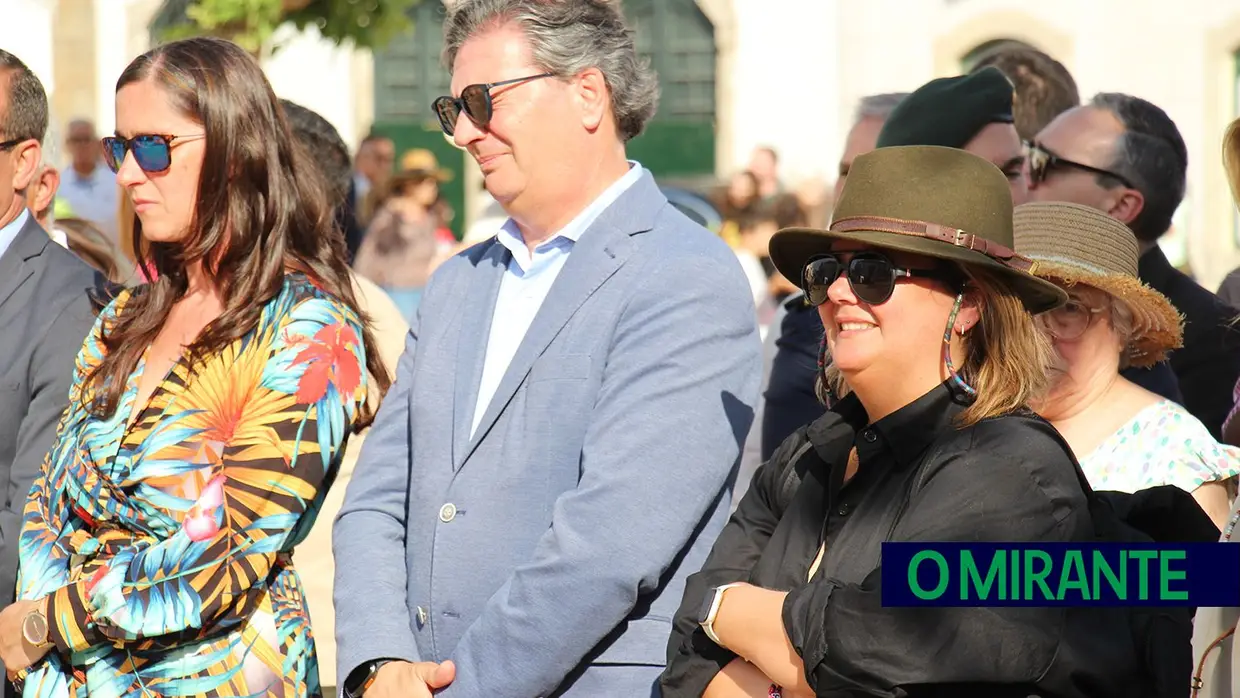 Feira de Maio arrancou com muita música, dança e largada de toiros