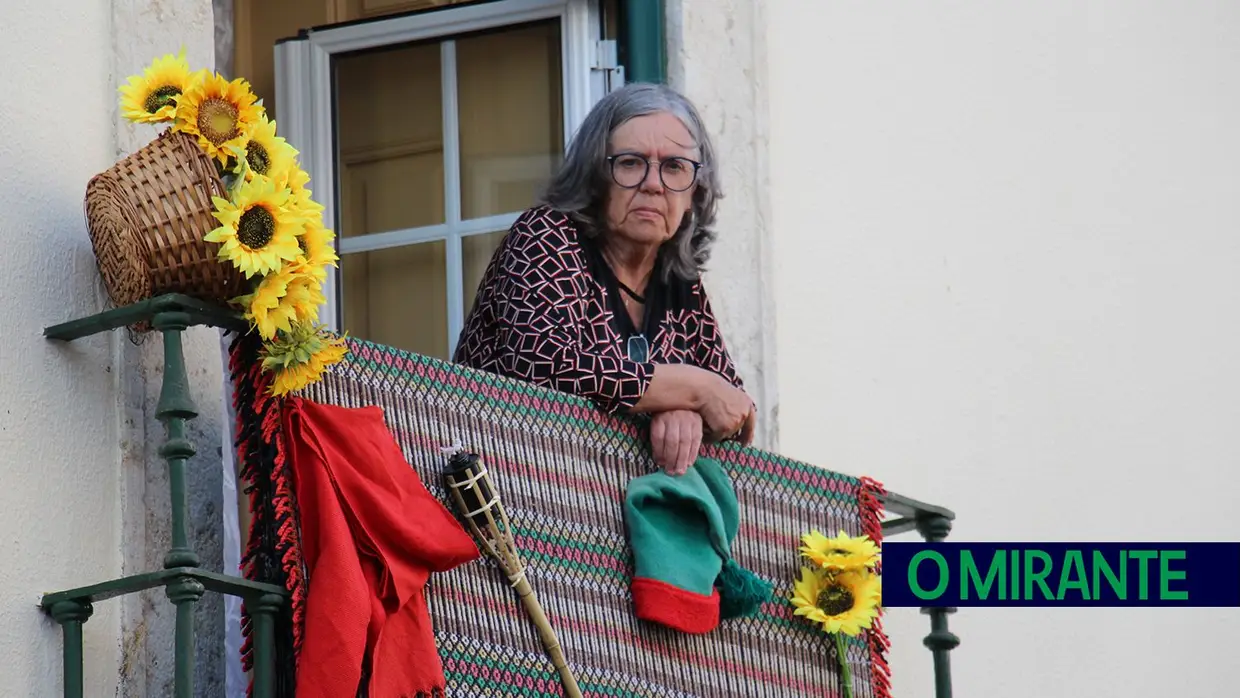 Feira de Maio arrancou com muita música, dança e largada de toiros