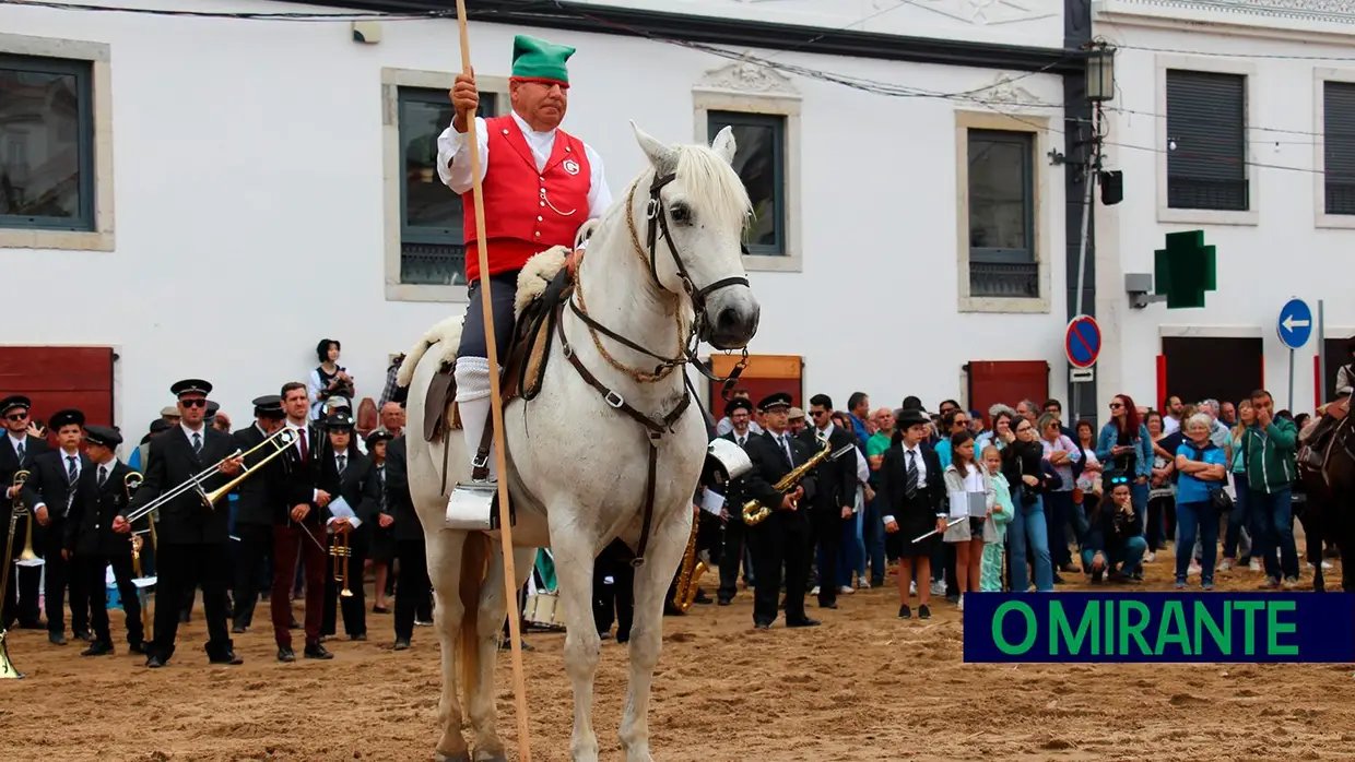 Campino António Gordo homenageado na Feira de Maio