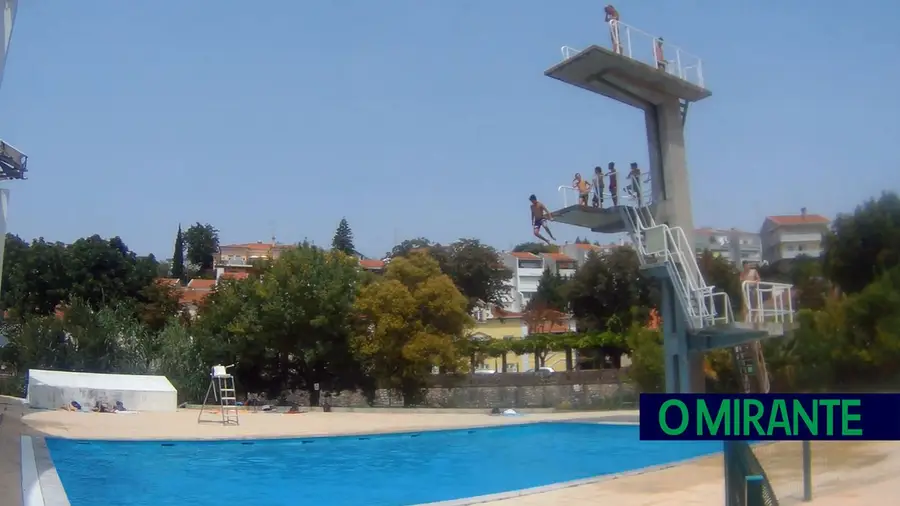 Petição em Torres Novas fortalece contestação contra projecto da piscina de Verão Petição em Torres Novas fortalece contestação contra projecto da piscina de Verão