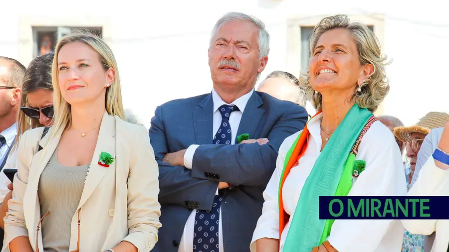 Presidente do município manda recados ao Governo na inauguração da Feira de Maio em Azambuja Presidente do município manda recados ao Governo na inauguração da Feira de Maio em Azambuja