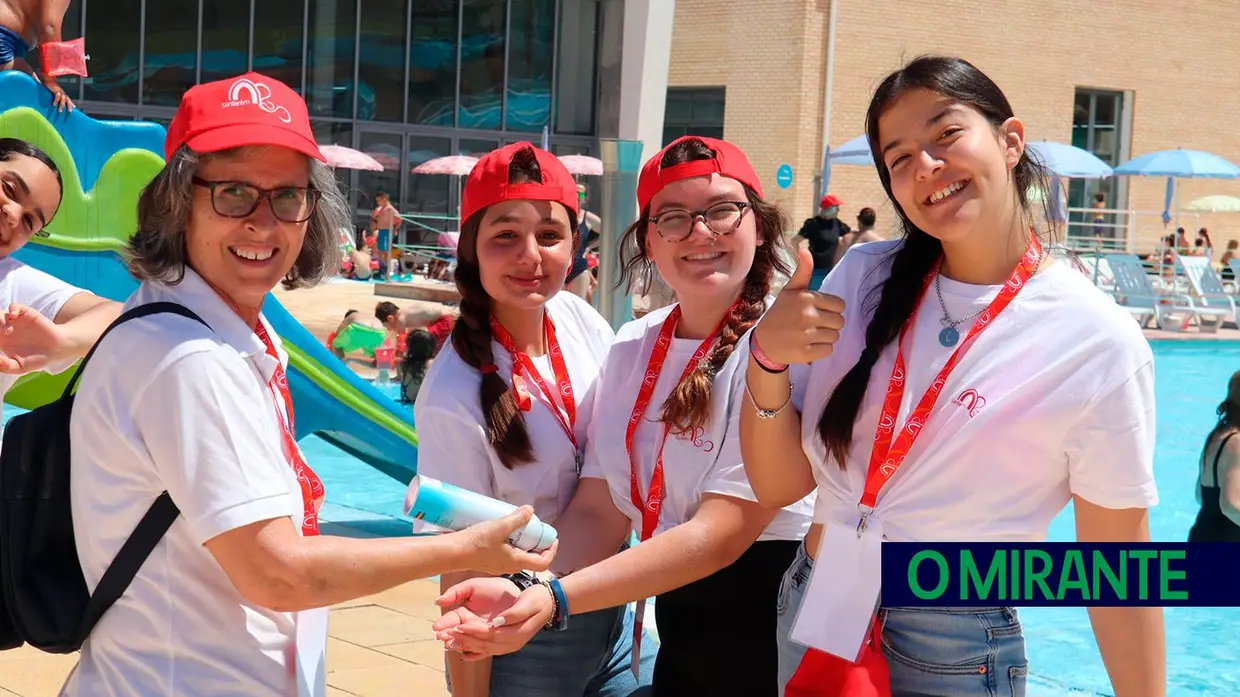 Dia Mundial da Criança festejado no complexo aquático de Santarém