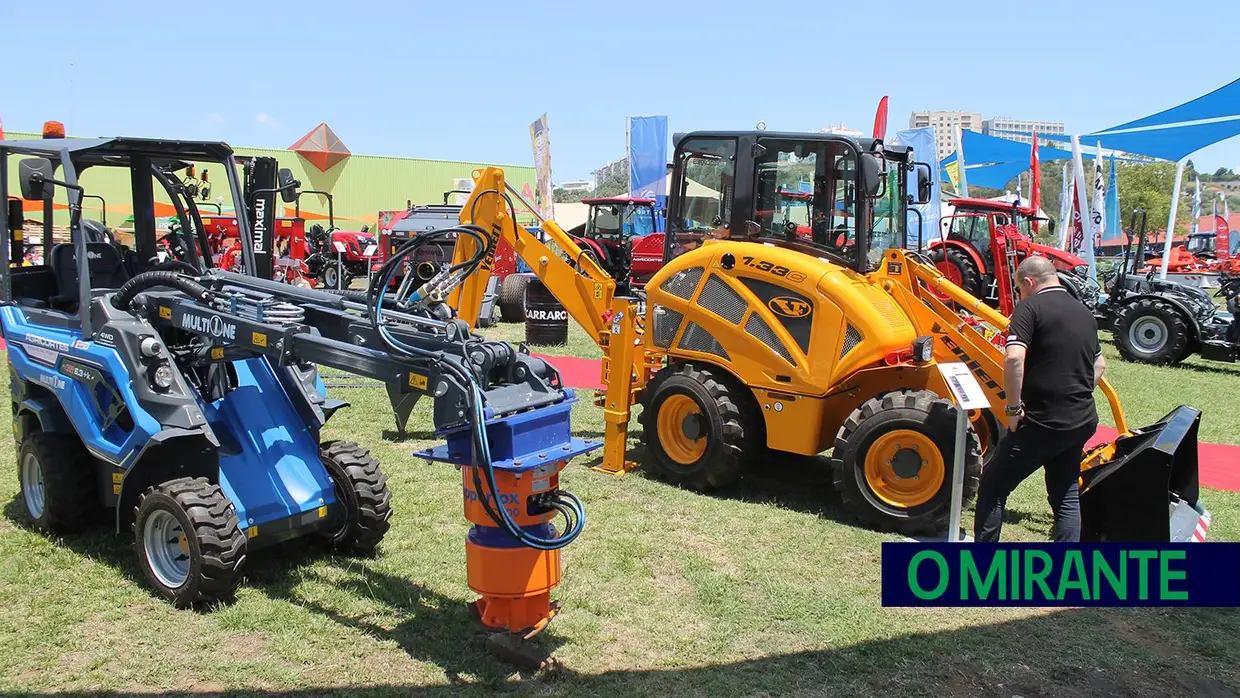 Feira Nacional de Agricultura inaugurada pelo Presidente e sem governantes