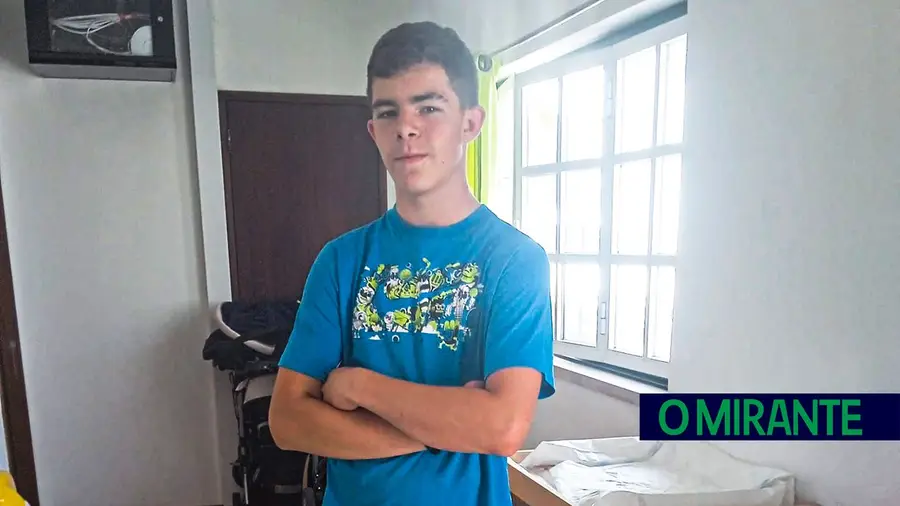 Jovem de 14 anos desaparecido há três dias em Santarém Jovem de 14 anos desaparecido há três dias em Santarém