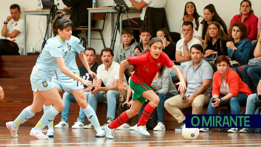 Maria Ferreira é a primeira internacional de futsal do Vitória de Santarém Maria Ferreira é a primeira internacional de futsal do Vitória de Santarém