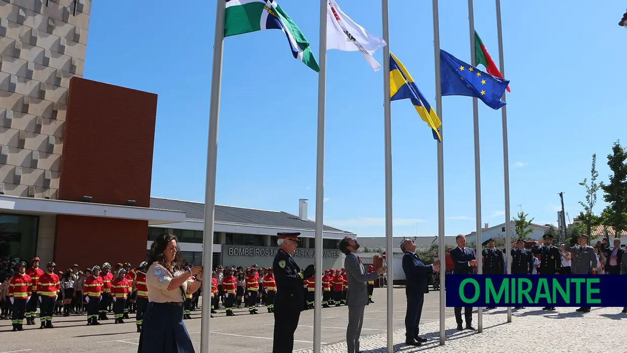 Abrantes agraciou bombeiros e escuteiros com medalhas de mérito no Dia da Cidade