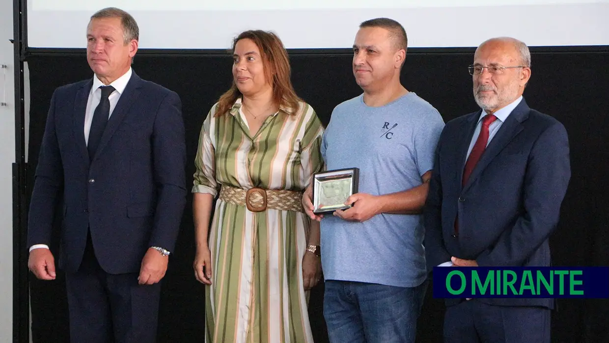 Abrantes agraciou bombeiros e escuteiros com medalhas de mérito no Dia da Cidade