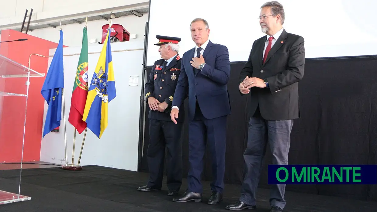 Abrantes agraciou bombeiros e escuteiros com medalhas de mérito no Dia da Cidade