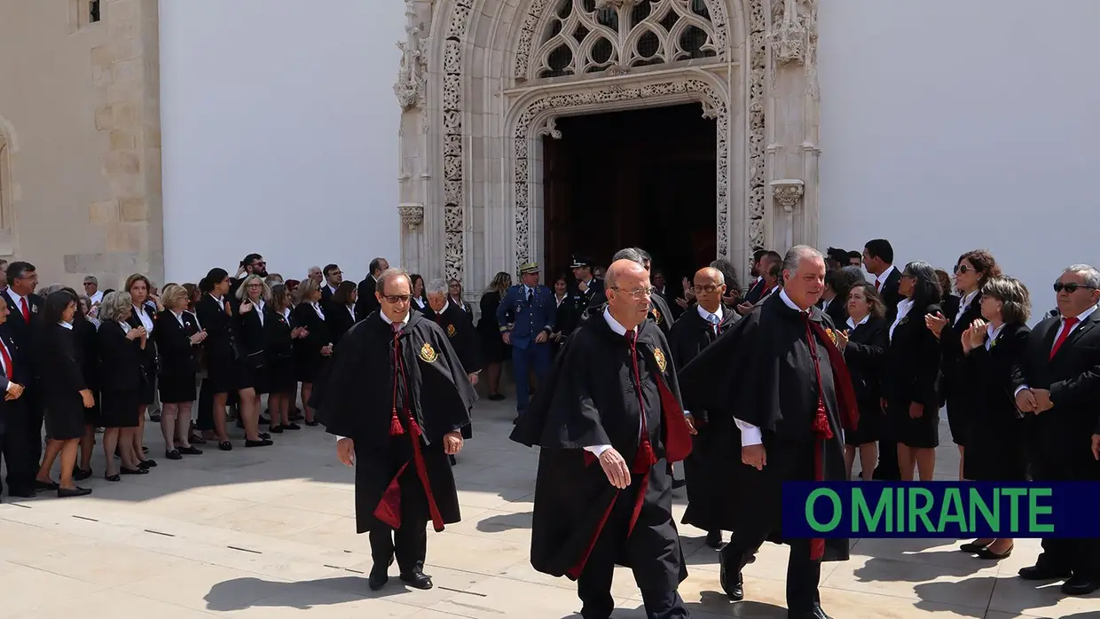 Última saída de coroas antes da Festa dos Tabuleiros