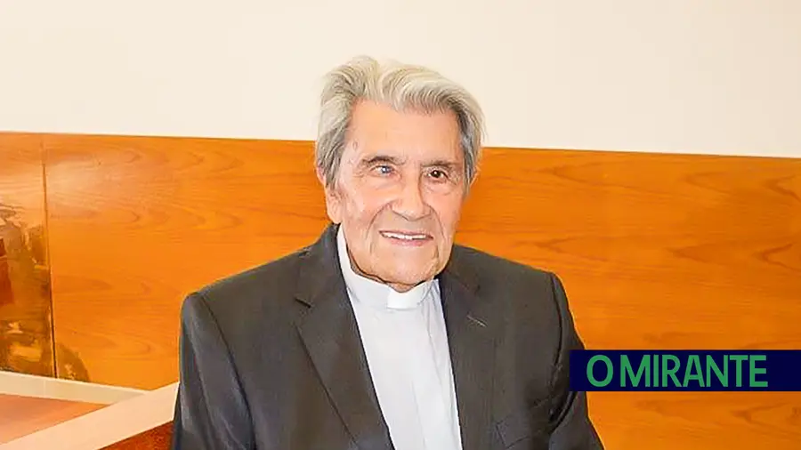 Voto de pesar em Ourém pela morte do padre Joaquim Ventura