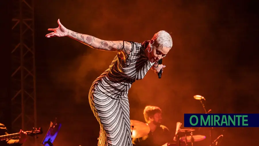 Mariza veio cantar a Santarém e encheu Monumental Celestino Graça