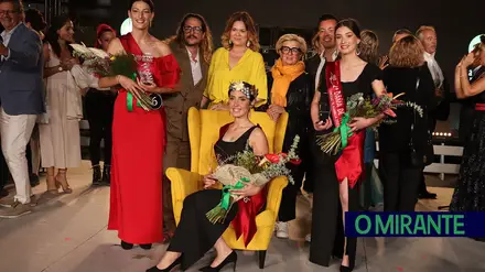 Sete jovens desfilaram na final do concurso Rainha das Vindimas de Azambuja