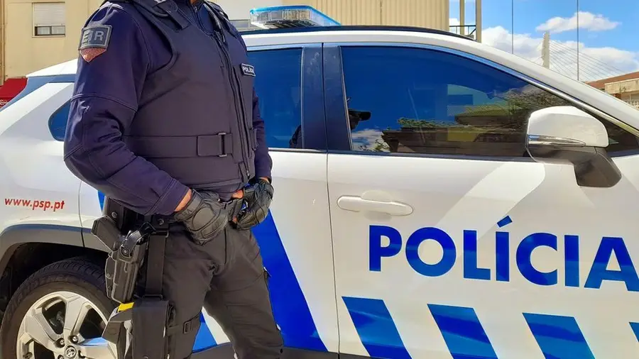 Menor aparece em farmácia do Entroncamento a pedir ajuda após alegada violação Menor aparece em farmácia do Entroncamento a pedir ajuda após alegada violação