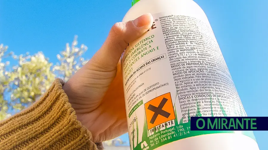 Vendas de herbicida potencialmente cancerígeno aumenta mas há municípios que já o aboliram Vendas de herbicida potencialmente cancerígeno aumenta mas há municípios que já o aboliram