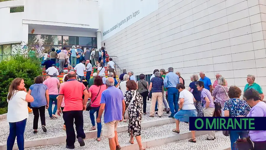 População de Assentis foi à assembleia municipal exigir melhores serviços na saúde População de Assentis foi à assembleia municipal exigir melhores serviços na saúde