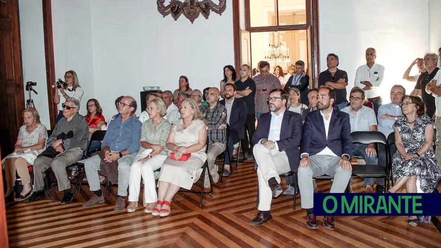 Palacete e jardim doados à Câmara de Santarém apresentados à população Palacete e jardim doados à Câmara de Santarém apresentados à população
