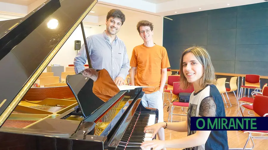 Jovens de todo o mundo partilham paixão pelo piano no Sardoal Jovens de todo o mundo partilham paixão pelo piano no Sardoal