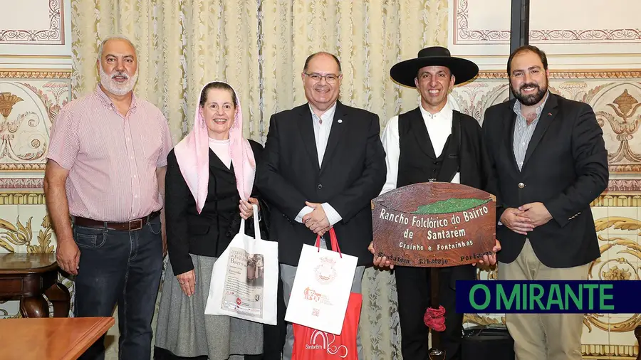 Os ranchos participantes no Festival de Folclore do Bairro de Santarém