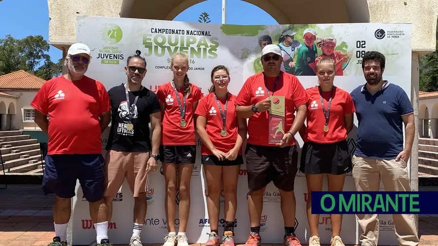 Atletas do Ahead de Alverca campeãs nacionais pela terceira vez Atletas do Ahead de Alverca campeãs nacionais pela terceira vez