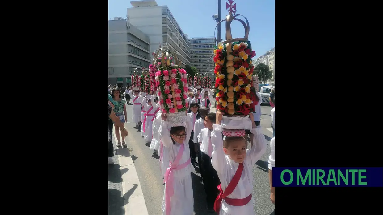 Agrupamento de Escolas Templários participou na Festa dos Tabuleiros