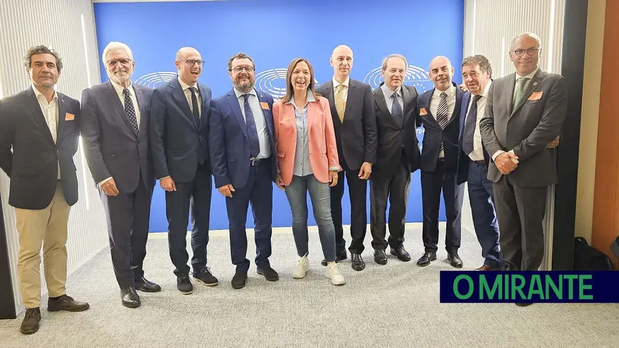 Santarém representada na reunião da administração da RECEVIN em Bruxelas