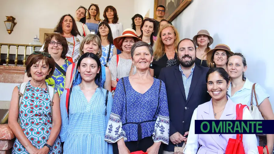 Professores gregos e búlgaros recebidos na Câmara de Santarém Professores gregos e búlgaros recebidos na Câmara de Santarém