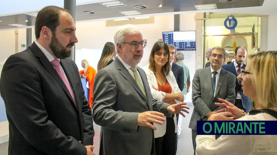 Governante foi a Santarém conhecer a Loja do Cidadão “mais bonita do país” Governante foi a Santarém conhecer a Loja do Cidadão “mais bonita do país”
