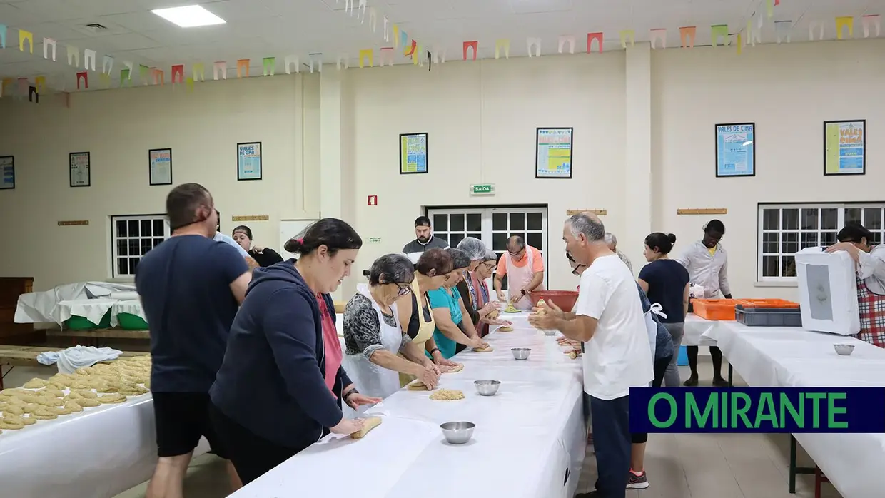 Comunidade junta-se para preparar Festa dos Vales de Cima e chega a trabalhar de madrugada