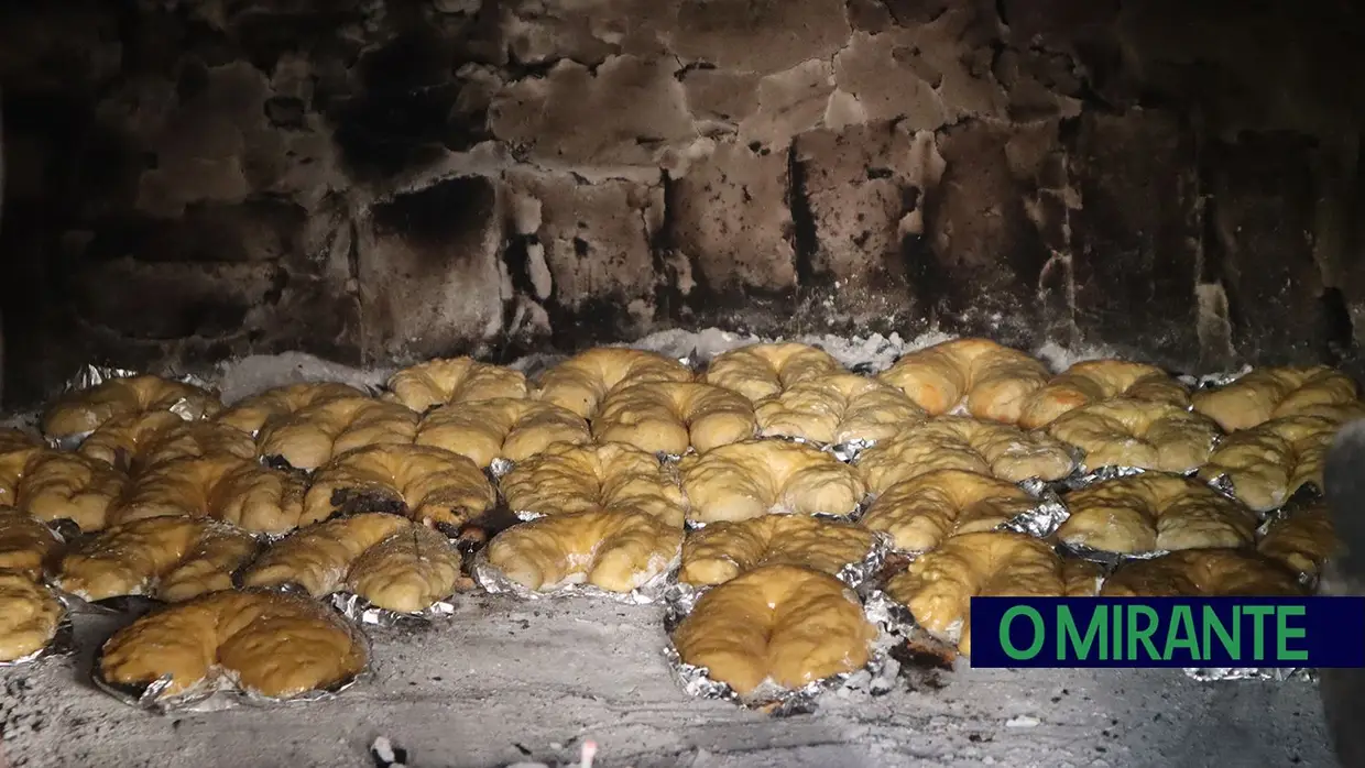 Comunidade junta-se para preparar Festa dos Vales de Cima e chega a trabalhar de madrugada