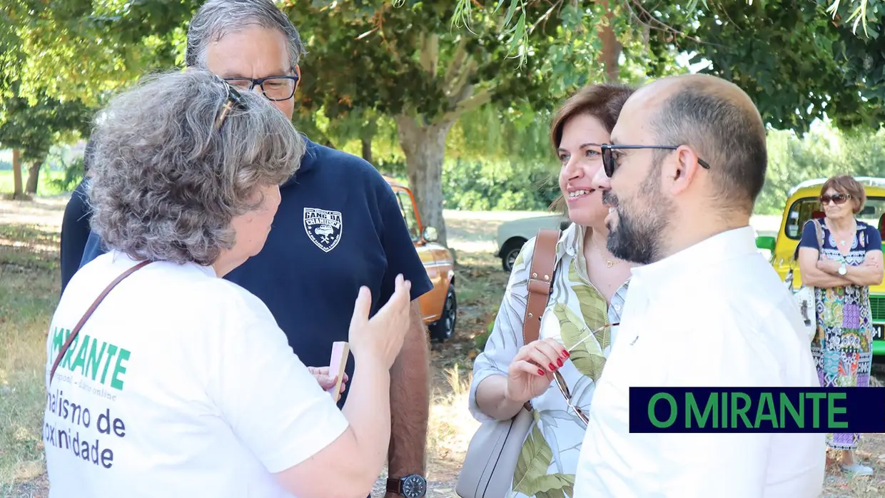 Amantes da 4L fazem centenas de quilómetros para encontro na Chamusca